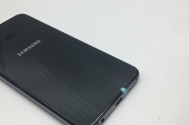 三星a6s(三星A6S是双卡双待吗)