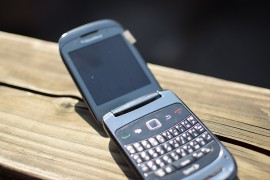 黑莓手机9700(黑莓手机9700无电池开机)