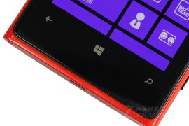 诺基亚lumia920(诺基亚lumia920和920t)