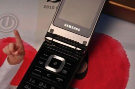 三星翻盖手机图片(2004年三星翻盖手机)