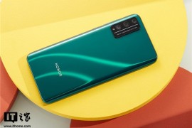 荣耀play4tpro(荣耀play4tpro手机尺寸)