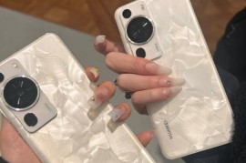 白色手机(白色手机壁纸简约)