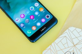 vivonex双屏版(vivonex双屏版哪一年出的)