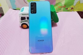 华为play4t(华为play4tpro有红外线功能吗)