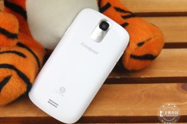 酷派8012(酷派8012移动游戏厅)