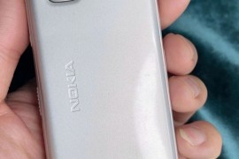 诺基亚5230(诺基亚5230和5233区别)