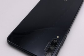 荣耀play3(荣耀play3有指纹吗)