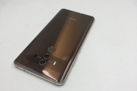 华为mate10pro(华为mate10pro可以装内存卡吗)