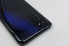 华为荣耀v30(华为荣耀v30换屏幕多少钱)