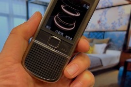 8800诺基亚(8800诺基亚滑盖铁片用什么胶水)