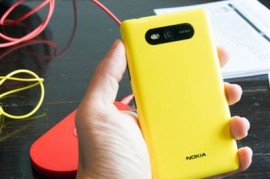 诺基亚lumia820(诺基亚lumia820刷机)